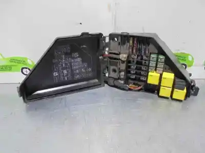 Second-hand car spare part FUSE BOX UNIT for MG SERIE 25 (RF)  OEM IAM references YQE103730  