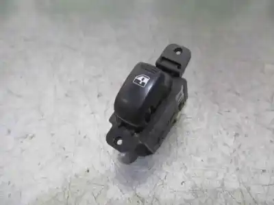Peça sobressalente para automóvel em segunda mão botão / interruptor elevador vidro traseiro direito por hyundai santa fe (sm) 2.0 gls crdi 4x4 referências oem iam 935753c010