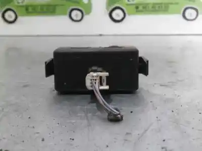 Second-hand car spare part hazard warning lights for renault modus 1.5 dci diesel oem iam references 8200214896  88300000