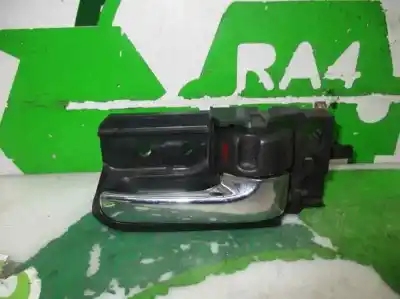 Second-hand car spare part interior right rear handle for toyota corolla (_e12_) 2.0 d-4d (cde120r_ cde120l_) oem iam references 