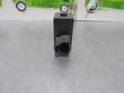 Second-hand car spare part rear right power window switch for peugeot 307 break/sw (s2) 2.0 16v hdi fap cat (rhr / dw10bted4) oem iam references 96360166xt  96360166xt