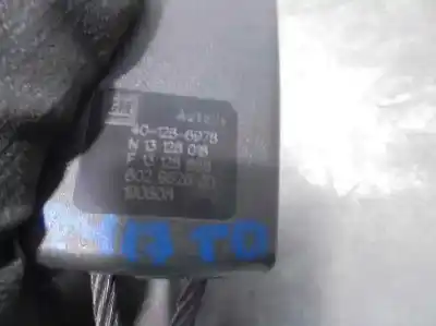 Автозапчасти б/у крюк для ремня задний правый за opel astra gtc 1.9 16v cdti cat (z 19 dth / lrd) ссылки oem iam 13128018  