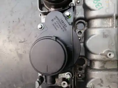 Peça sobressalente para automóvel em segunda mão tampa de válvulas por mercedes-benz clase c (w203) berlina 200 cdi (203.004) referências oem iam a6110161305  a6110161305