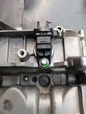 Peça sobressalente para automóvel em segunda mão tampa de válvulas por mercedes-benz clase c (w203) berlina 200 cdi (203.004) referências oem iam a6110161305  a6110161305