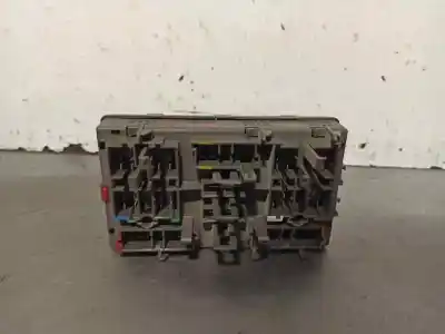 Peça sobressalente para automóvel em segunda mão CAIXA DE FUSÍVEIS E RELÉS por PEUGEOT PARTNER (S1)  Referências OEM IAM 9568205480  