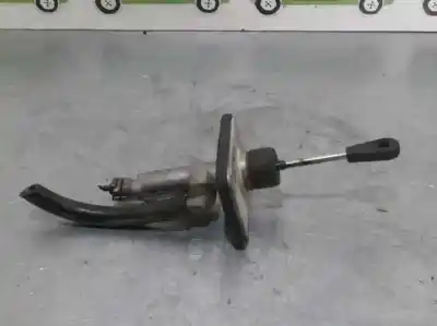 Peça sobressalente para automóvel em segunda mão bomba de embreagem por hyundai i30 (fd) 1.6 crdi referências oem iam 
