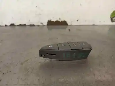 Second-hand car spare part steering wheel switch for ssangyong kyron 2.0 xdi 4x4 oem iam references 8915009050  