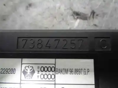 Second-hand car spare part central locking pump for renault laguna (b56) 1.8 oem iam references 73847257c  