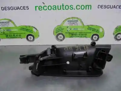 Second-hand car spare part interior right front handle for audi a3 (8p) 1.6 102 cv / 75 kw oem iam references 8p3867020b  