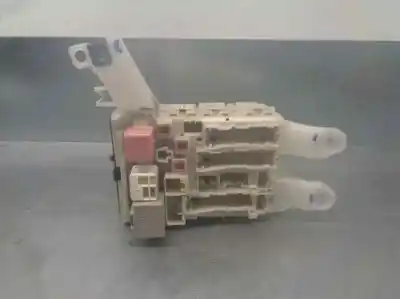 Tweedehands auto-onderdeel relais/zekeringenkastje voor toyota auris (_e15_) 2.0 d-4d (ade150_) oem iam-referenties 8273002140a