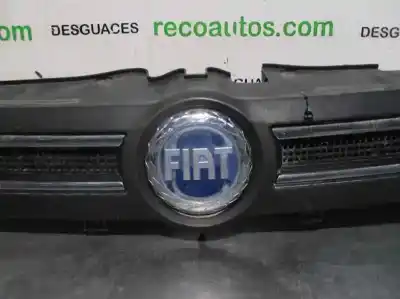Автозапчастина б/у передня решіта для fiat panda (169) 1.2 8v dynamic посилання на oem iam 735353899  