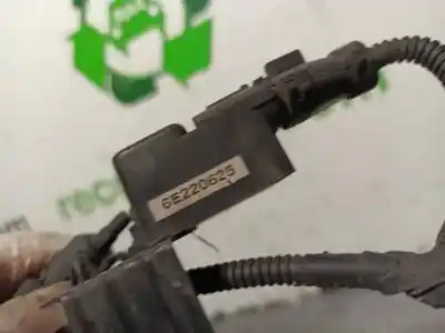 Peça sobressalente para automóvel em segunda mão sensor por kia carnival 2.9 crdi vgt active referências oem iam 972802f000  