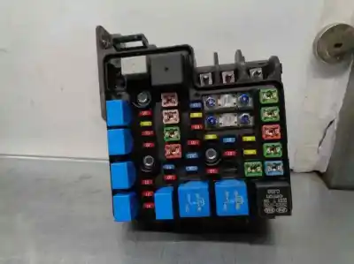 Peça sobressalente para automóvel em segunda mão caixa de fusíveis e relés por kia pro cee´d (ed) 1.6 referências oem iam 919501h020