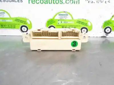 Pièce détachée automobile d'occasion BOÎTES À FUSIBLES pour HYUNDAI I40  Références OEM IAM 919402H130  