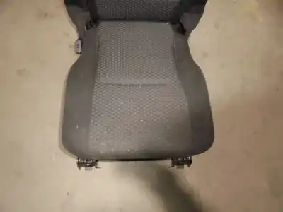 Автозапчастина б/у середне задне сиділо для toyota verso (_r2_) 2.0 d-4d (aur20_) посилання на oem iam   