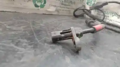 Peça sobressalente para automóvel em segunda mão sensor abs por kia carnival 2.9 crdi vgt active referências oem iam 956904d000  