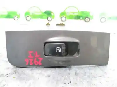 Peça sobressalente para automóvel em segunda mão botão / interruptor elevador vidro traseiro esquerdo por hyundai matrix (fc) 1.8 cat referências oem iam 9358017500