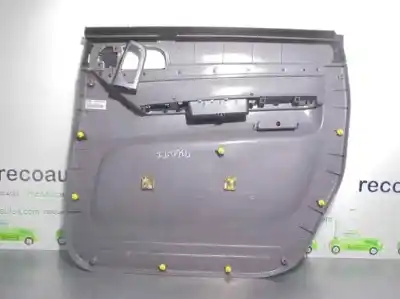 Автозапчасти б/у обивка задней левой двери за ssangyong rodius ii 2.0 xdi ссылки oem iam 7320121000  