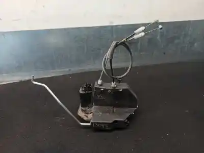 Peça sobressalente para automóvel em segunda mão fechadura da porta dianteira direita por hyundai i10 1.1 12v cat referências oem iam 813200x000