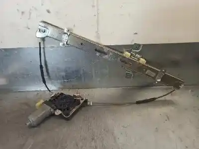 Peça sobressalente para automóvel em segunda mão elevador de vidros dianteiro direito por hyundai i10 1.1 12v cat referências oem iam 824020x010