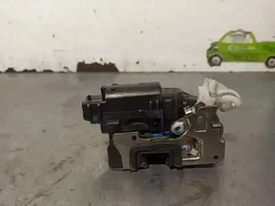 Pièce détachée automobile d'occasion SERRURE DE PORTE ARRIÈRE DROITE pour DACIA LODGY  Références OEM IAM 825020953R  