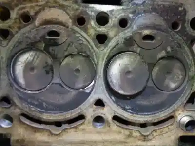 Pièce détachée automobile d'occasion culasse du moteur pour citroen saxo 1.5 diesel références oem iam 9617177010 9617279180 9617315380