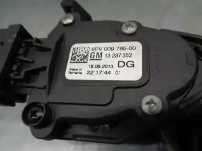 Second-hand car spare part accelerator pedal for opel insignia a sedán (g09) 2.0 cdti (69) oem iam references 13237352  6vp00976500