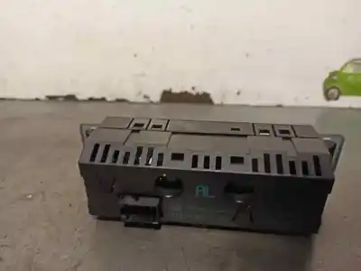 Second-hand car spare part multifunction display for opel agila básico oem iam references 009133265  5wk70007