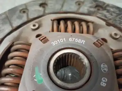 Peça sobressalente para automóvel em segunda mão kit de embreagem por renault clio iii 1.5 dci diesel cat referências oem iam 527571  301016758r