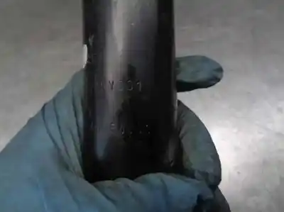 Peça sobressalente para automóvel em segunda mão amortecedor traseiro direito por smart coupe 0.8 cdi cat referências oem iam 0009225v001  