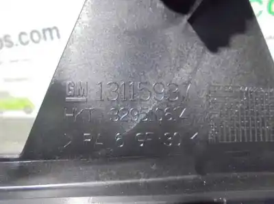 Peça sobressalente para automóvel em segunda mão caixa de fusíveis e relés por opel astra h gtc (a04) 1.7 cdti (l08) referências oem iam 13115937  329510614