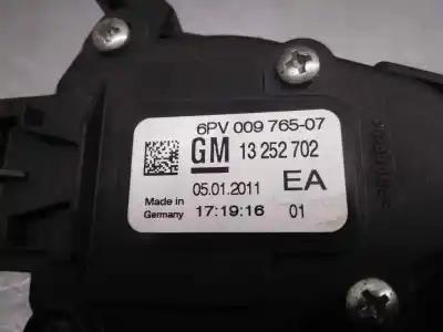 Second-hand car spare part accelerator pedal for opel astra j (p10) 1.7 cdti (68) oem iam references 13252702  6vp00976507