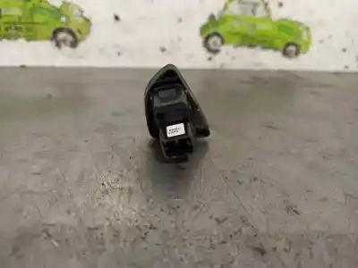 Second-hand car spare part right front power window switch for ford ka (ru8) 1.2 oem iam references 1571470  
