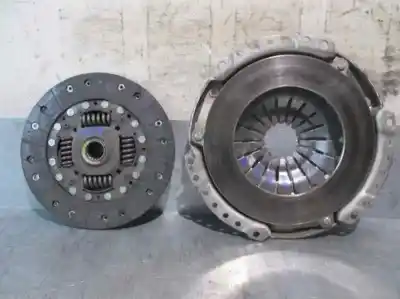 Second-hand car spare part clutch kit for toyota corolla (_e12_) 1.4 d (nde120_) oem iam references 412123900  121007510