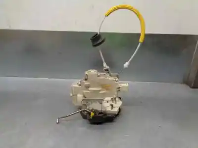 Peça sobressalente para automóvel em segunda mão fechadura da porta traseira direita por seat exeo berlina (3r2) 2.0 tdi referências oem iam 8e0838016aa