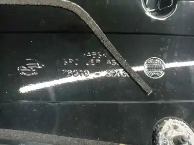 Автозапчастина б/у задне крило для ssangyong kyron 2.0 xdi 4x4 посилання на oem iam 7961009100  
