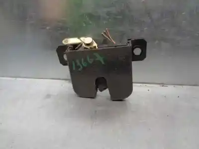 Second-hand car spare part trunk lock for volkswagen passat variant (3b5) 1.9 tdi oem iam references 3b9827505c  3 pin