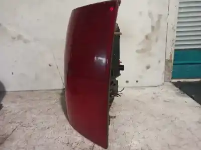 Автозапчастина б/у правий ліхтар для volkswagen passat variant (3b5) 1.9 tdi посилання на oem iam 3b9945257  