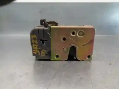 Peça sobressalente para automóvel em segunda mão fechadura da porta dianteira direita por peugeot 306 break 1.9 diesel referências oem iam 