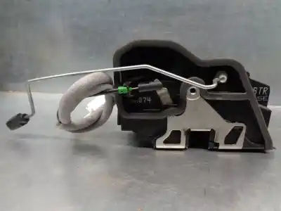 Second-hand car spare part front right door lock for bmw x3 (e83) 2.0d oem iam references 7167074  
