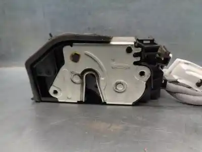 Second-hand car spare part front right door lock for bmw x3 (e83) 2.0d oem iam references 7167074  