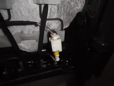 Piesă de schimb auto la mâna a doua scaunul din fațã partea dreaptã pentru peugeot 407 sw st sport referințe oem iam   