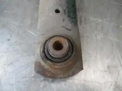 Pezzo di ricambio per auto di seconda mano braccio sospensione posteriore inferiore destro per opel insignia a sedán (g09) 2.0 cdti (69) riferimenti oem iam 423046  