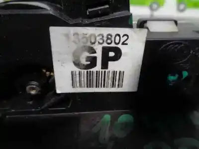 Second-hand car spare part front right door lock for opel insignia a sedán (g09) 2.0 cdti (69) oem iam references 13503802  