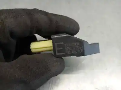 Peça sobressalente para automóvel em segunda mão sensor por toyota rav 4 (a3) xr referências oem iam 8983142010  