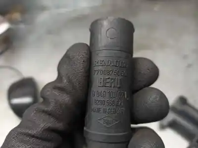 Автозапчастина б/у котушка запалювання для renault scénic ii (jm0/1_) 1.6 16v (jm1r) посилання на oem iam 8200765882  0040100071