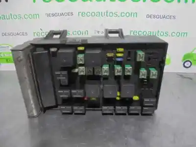 Second-hand car spare part fuse box unit for chrysler voyager (rg) 2.5 crd se grand voyager oem iam references 04727558ad