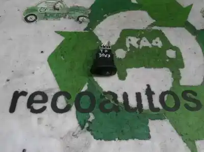 Peça sobressalente para automóvel em segunda mão botão / interruptor elevador vidro traseiro direito por citroen c3 pluriel (hb_) 1.6 referências oem iam 