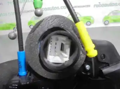 Автозапчасти б/у замок задней правой двери за toyota auris (_e15_) 1.4 d-4d (nde150_) ссылки oem iam 6905002180  