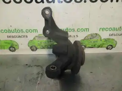 Pezzo di ricambio per auto di seconda mano attacco anteriore destro per renault clio ii fase i (b/cbo) 1.4 alize 75 cv / 55 kw riferimenti oem iam 8200207313  